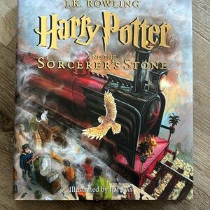 Harry Potter and the Sorcerer's Stone: The Illustrated Edition